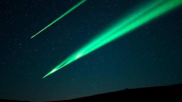Once-in-170,000-year comet is streaking across the sky with glowing blue-green light: Spot it over Australia and New Zealand