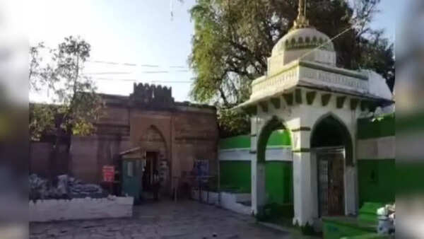 Bhojshala complex registered as 'mosque' in old revenue records: Muslim side to MP high court