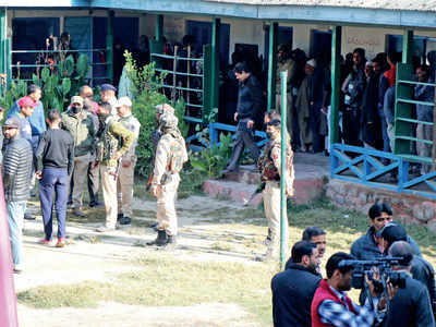 J&K civic polls: 8.3% voting in Valley, overall turnout 56.7%