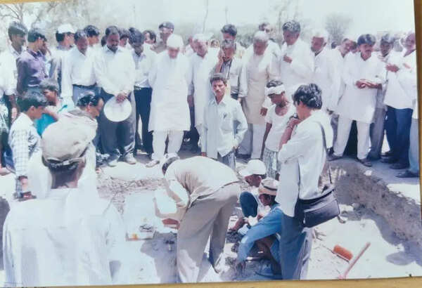 Farmer waits 23 years for compensation after Lakkundi excavation