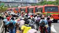 1100 migrants from Odisha start back home from Mumbai 