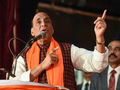 Rajnath Singh stresses on induction of 25 AI products in Defence soon