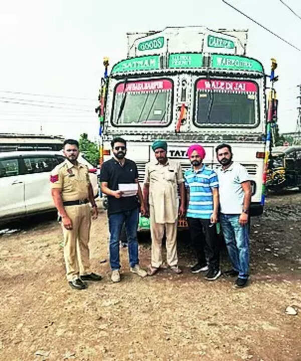 SGST cracks down on tax evaders in city
