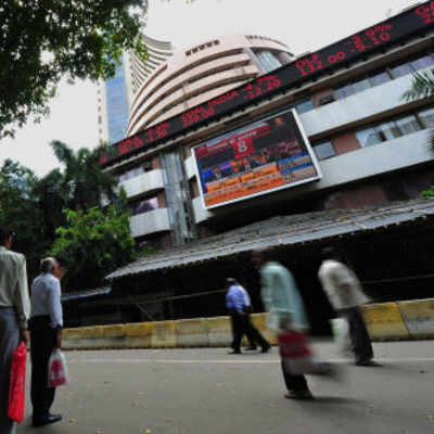 Sensex down over 651 points on Syria fears