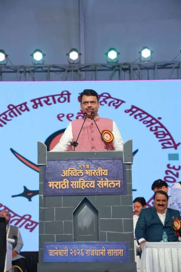 Only Marathi a must, MVA govt report cited 3-lang plan from Std I: Fadnavis