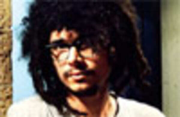 I feel out of place in Bollywood: Imaad Shah
