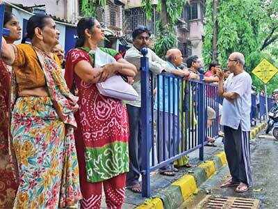 Residents seek access to their sealed building