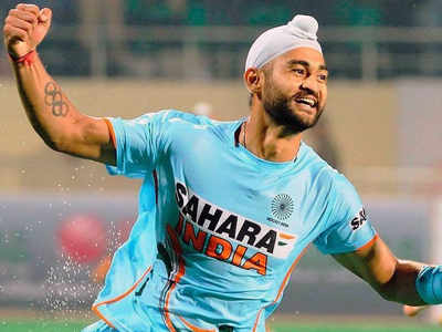 Ex-India hockey Captain Sandeep Singh to promote real heroes