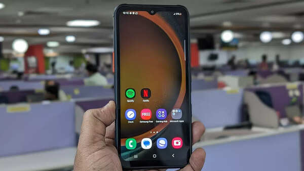 Samsung Galaxy XCover 7 Review: Built to last