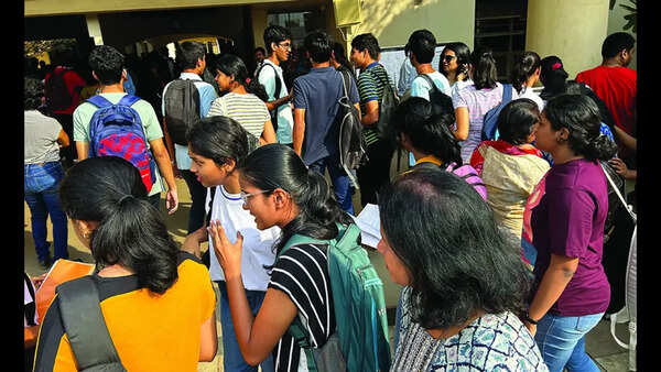 Edu dept directs higher secondary schools to cap prospectus at Rs 100