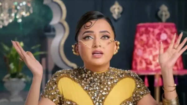 Netflix 'Desi Bling' memes fest: 'Binda act your age' to  Pammi and the ex-factor, netizens give ultra-rich drama a fun twist