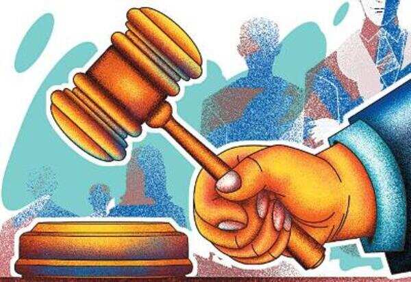 Madras HC orders action against 6,400 lawyers facing criminal cases