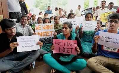 Tamil Nadu: Actors, politicians express solidarity towards those forced to take NEET in other states