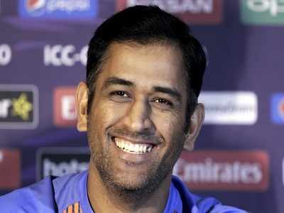 As MS Dhoni retires, tributes pour in from the cricketing world