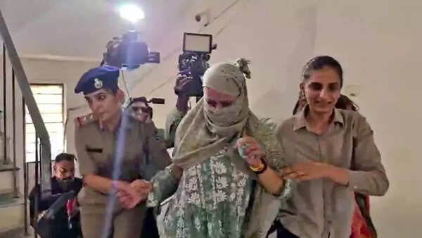 Surat builder shoots himself days before daughter’s wedding; lover arrested for abetment