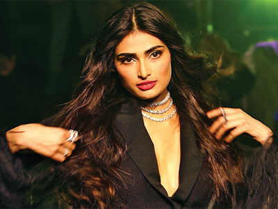 Athiya Shetty to feature in a song choreographed by Remo D'souza with Badshah in Nawabzaade