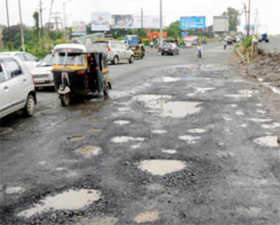 Kal ho na hole: Killer potholes return a day after MMRDA’s ‘repairs’