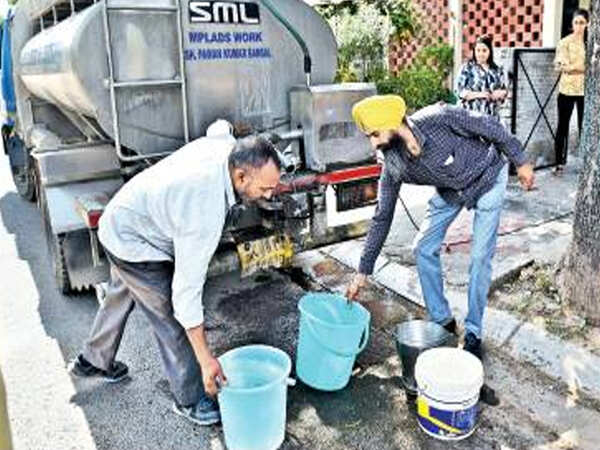 Relying on tankers to beat water shortage