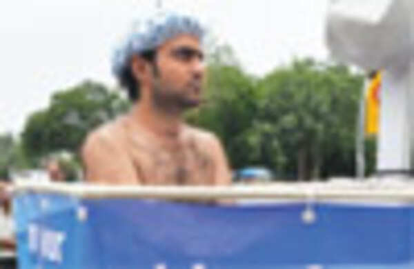 Global shower, but desi style