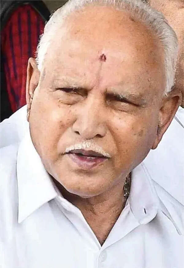 Santhosh meets Yediyurappa ahead of Abhimanotsava