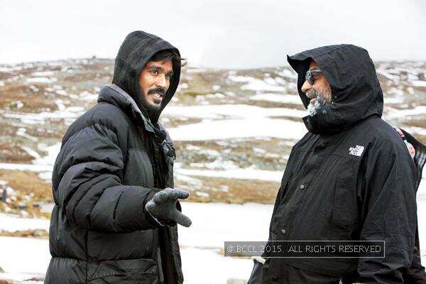 Shamitabh’s romantic track has been shot across restrooms of Lapland