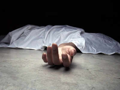 Man scolds trio for harassing daughter, killed