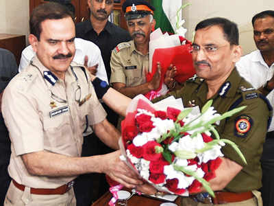 Parambir Singh takes over as Mumbai police chief