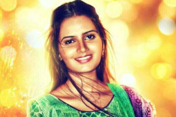 Actress alleges sexual advances by a producer