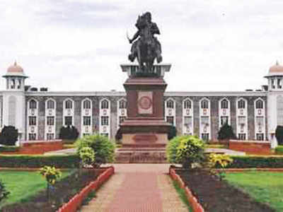 CM’s call to change name of Shivaji Univ criticised