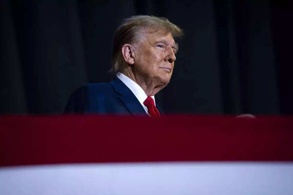 An Officer and the Insurrectionist: US Supremes begin hearing Trump disqualification case
