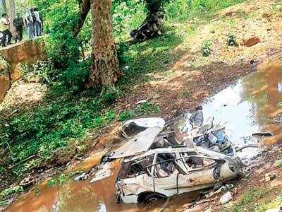 Maoists kill 7 cops in Chhattisgarh