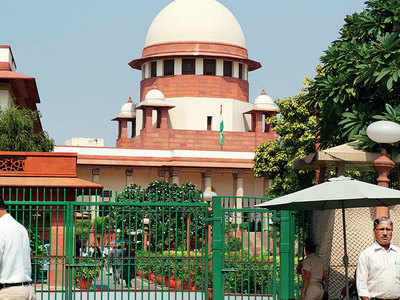 SC refuses to interfere in Jayalalithaa’s gift case