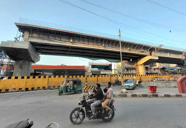FLYOVER PROJECTS CRAWL, BUSINESSES STALLED