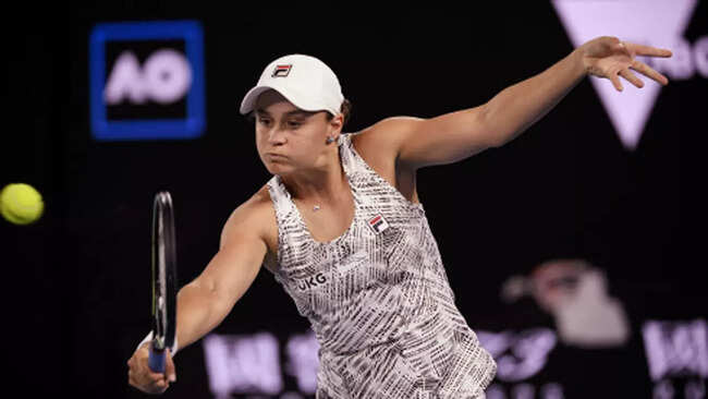 Barty sweeps into fourth round at Australian Open