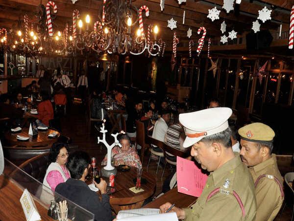 Restaurants to make safety the main course