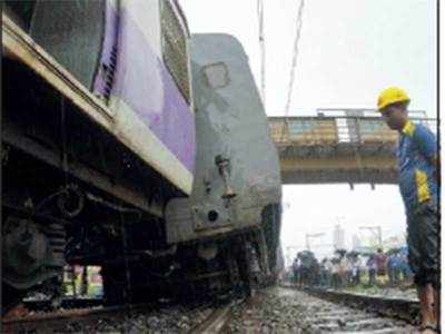 Central Railway local that derailed in 2017 was ‘unfit’: Report