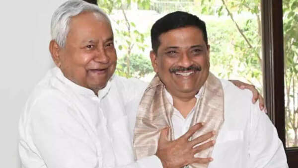 Sanjay Jha retains position of JDU working president