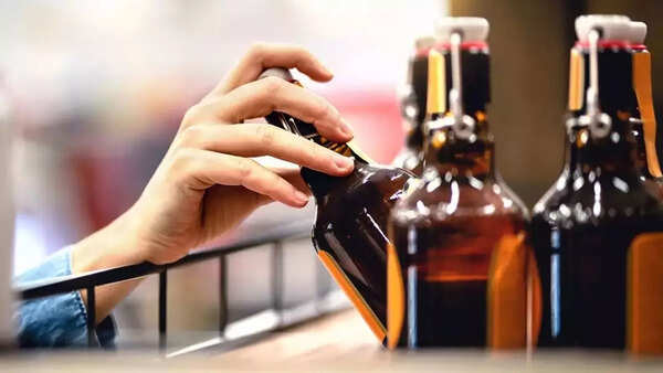 Telangana toasts 2021 with record Rs 925 crore liquor sales in New year’s last 5 days