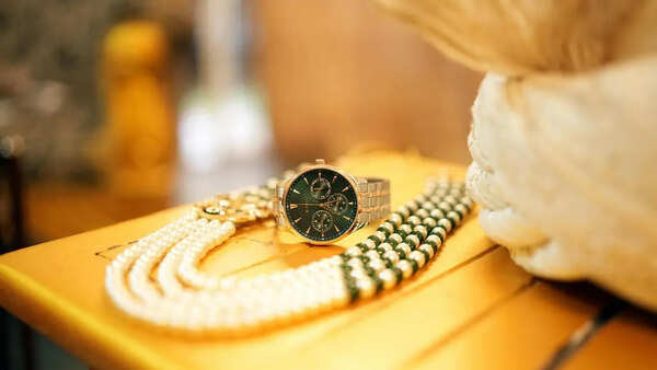 Prettiest Ethnic Watches for Women That Add a Touch of Grace to Your Look