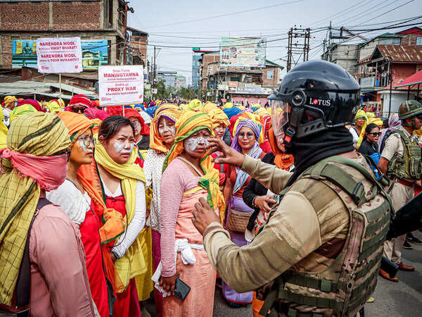 Imphal erupts as protesters clash with police over killing of kids