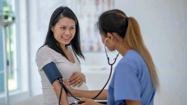 Doctors warn this simple 2-minute pregnancy BP test is being ignored, and it could detect dangerous complications before symptoms begin