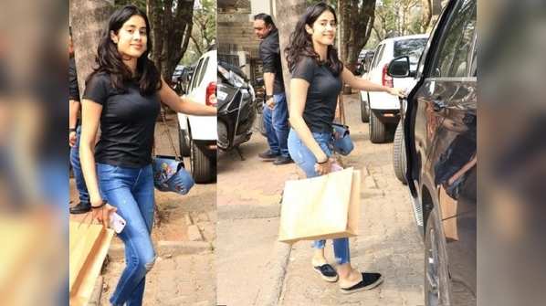 ​Janhvi Kapoor gains weight to fit into the character of her next film, IAF pilot Gunjan Saxena's biopic