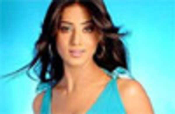 I want to do Dabangg 2: Mahie Gill
