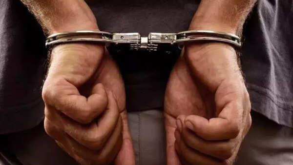 MP Man kills wife on diwali night, sleeps beside her body until arrest