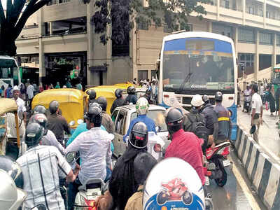 Bus lane test run to begin on Oct 20