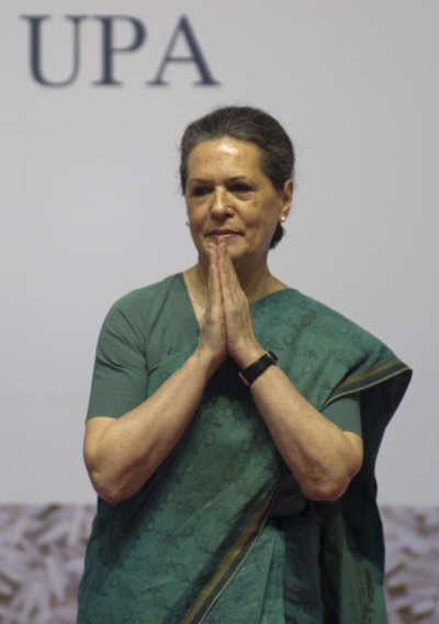 Decision not to make Rahul PM candidate is final: Sonia