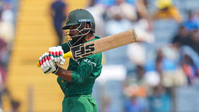 ICC World Cup: Bangladesh set Australia 307 to win