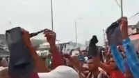 Black flags shown to Arvind Kejriwal in Sangarur 