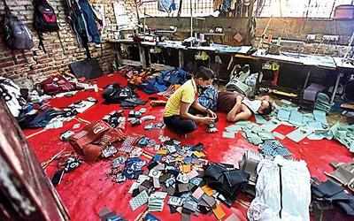 Mumbai:‘Second wave’ fear leaves creases of worry at leather manufacturing workshops