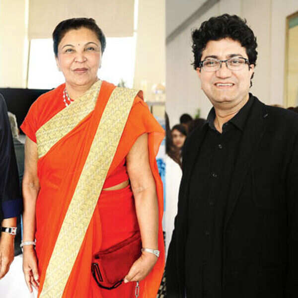 Prasoon Joshi launches James Patterson and Ashwin Sanghi's book 'Private India' in Mumbai